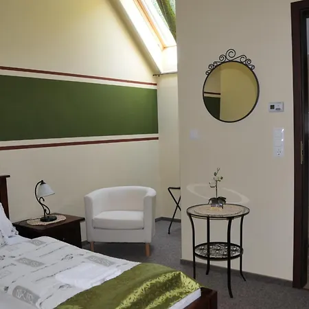 Landhaus Brauer Panzió Mecseknádasd